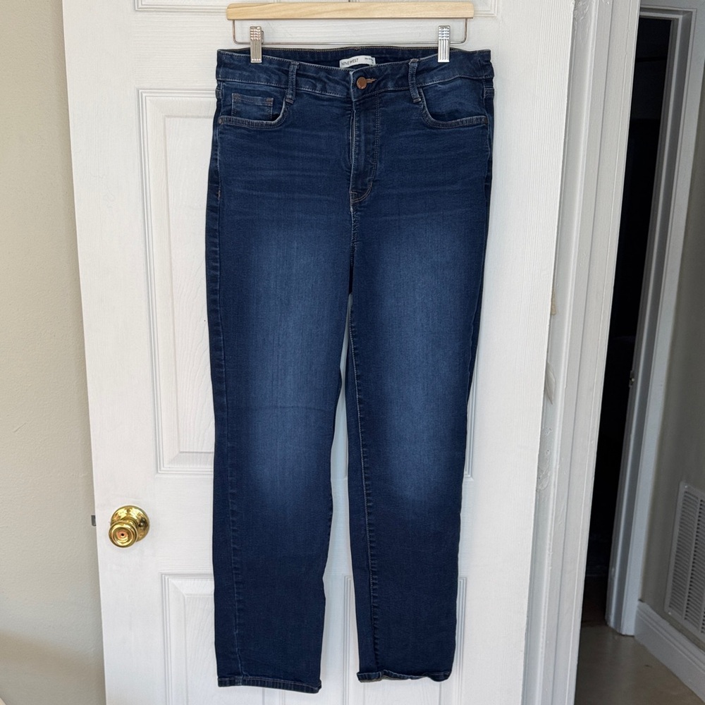 Nine West Women’s Dark Blue Slim Straight Leg Stretchy Jeans. Sz 14
